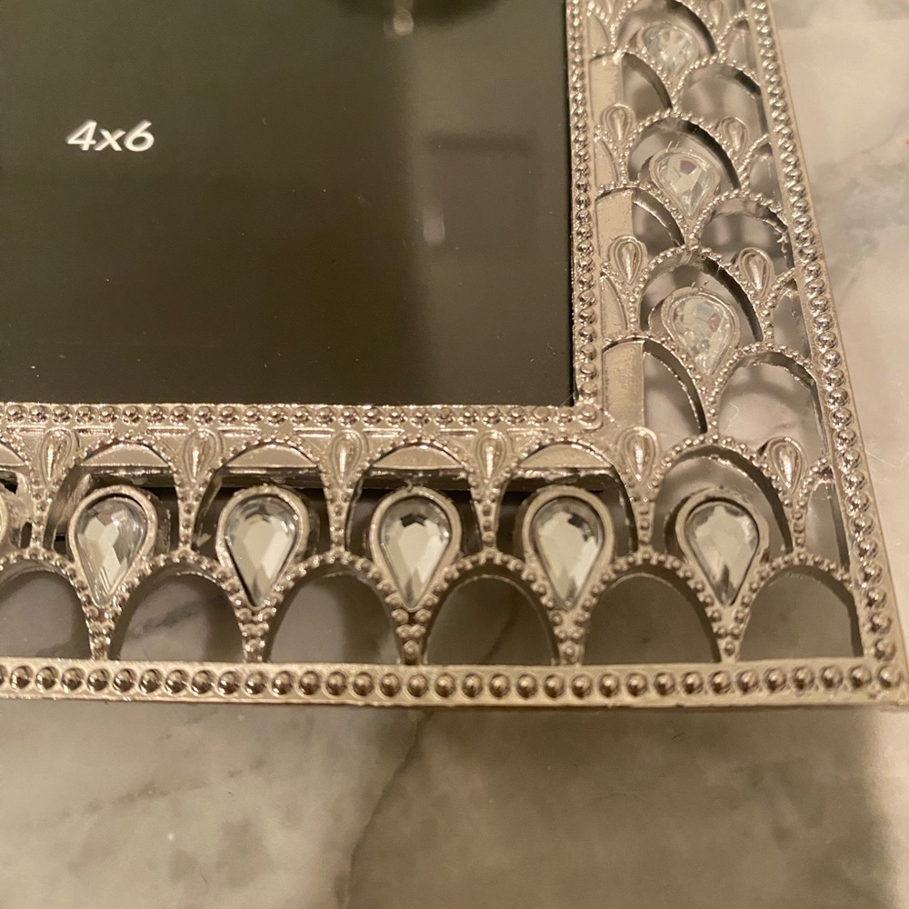 Isaac Mizrahi 4 x 6 picture frame
